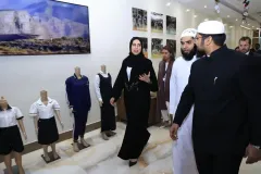 DG-Visit0160