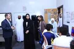 DG-Visit0187
